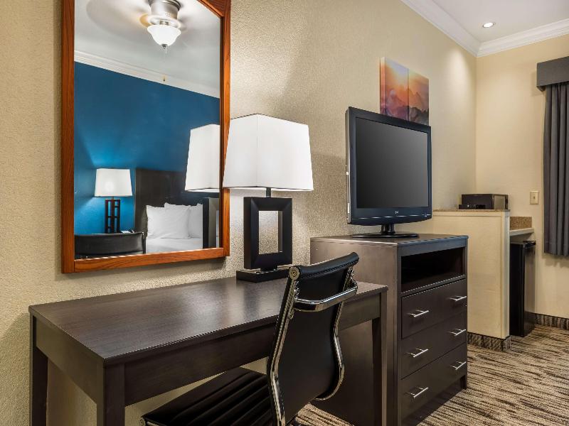 Best Western Dinosaur Valley Inn & Suites image