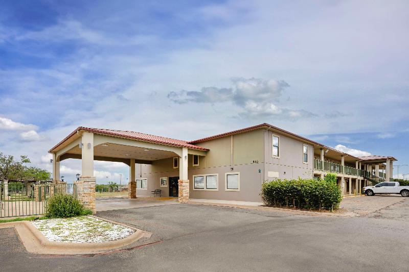 Best Western Snyder Inn image
