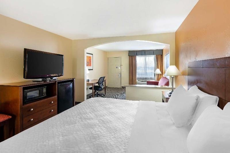 Best Western Snyder Inn image