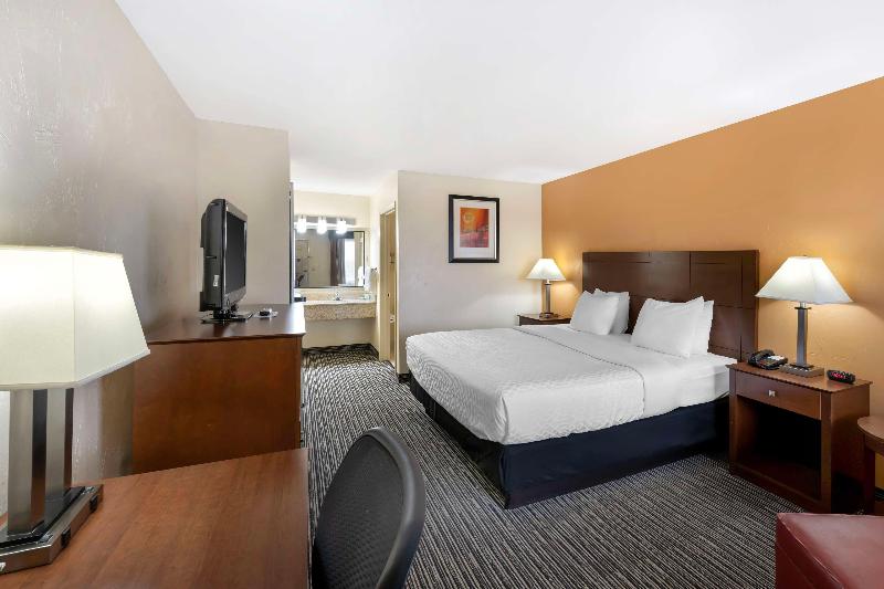 Best Western Snyder Inn image