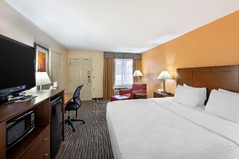 Best Western Snyder Inn image