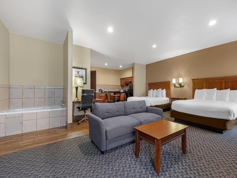 Best Western Plus Shamrock Inn & Suites image