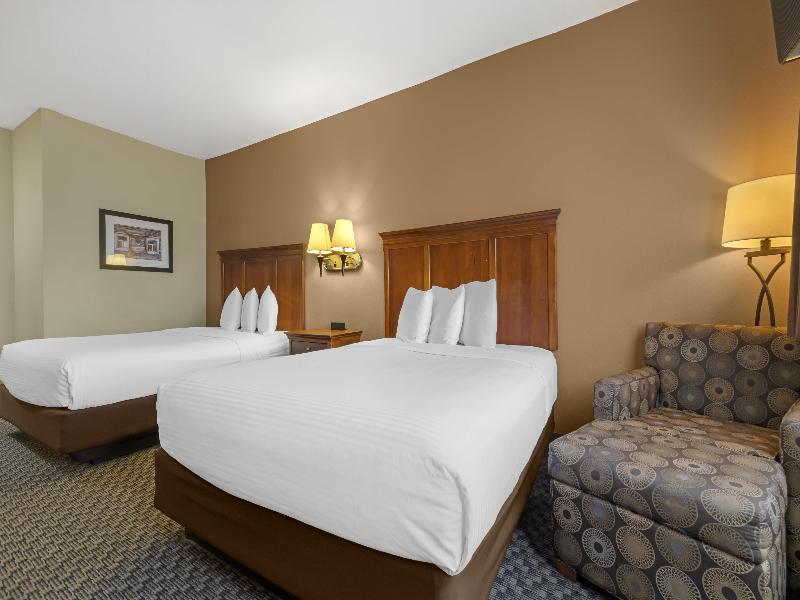 Best Western Plus Shamrock Inn & Suites image