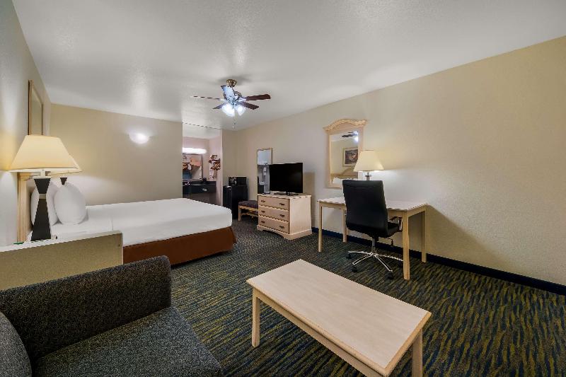 Surestay By Best Western Falfurrias image