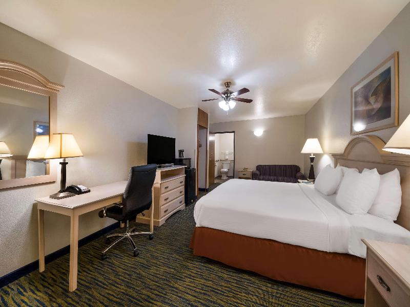 Surestay By Best Western Falfurrias image