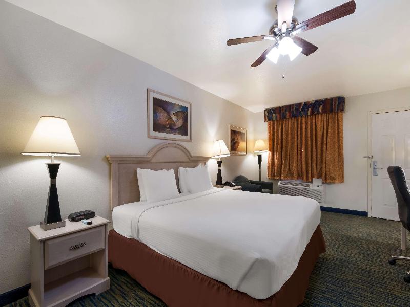 Surestay By Best Western Falfurrias image