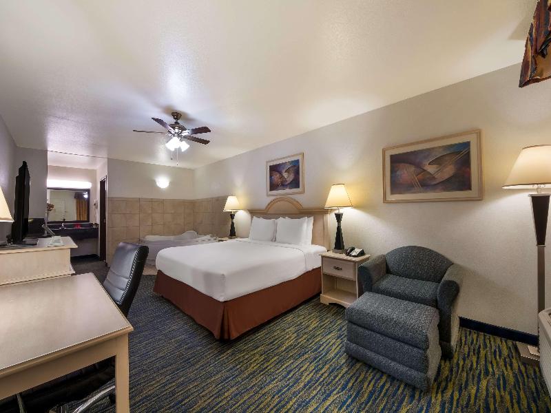Surestay By Best Western Falfurrias image