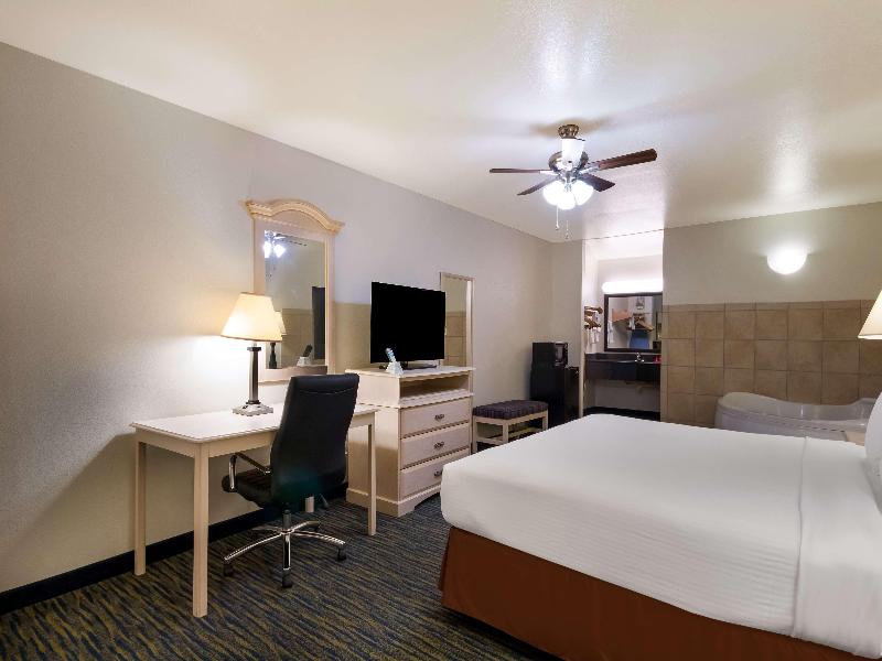 Surestay By Best Western Falfurrias image