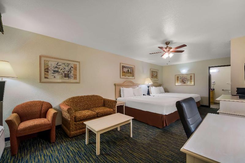 Surestay By Best Western Falfurrias image 7