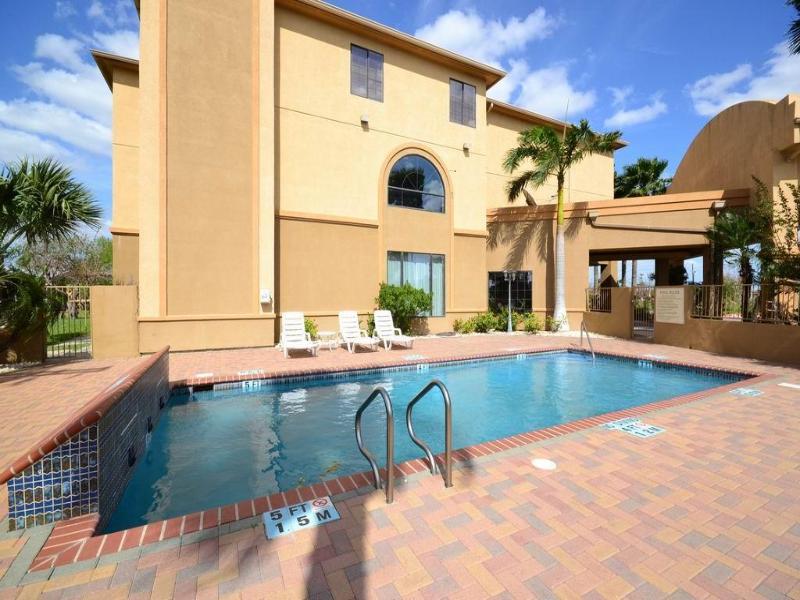 Best Western Casa Villa Suites image