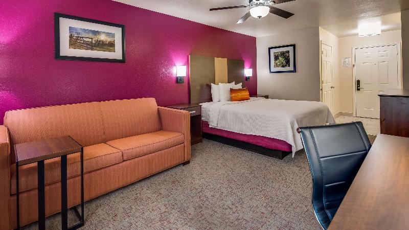 Best Western Pineywoods Inn image