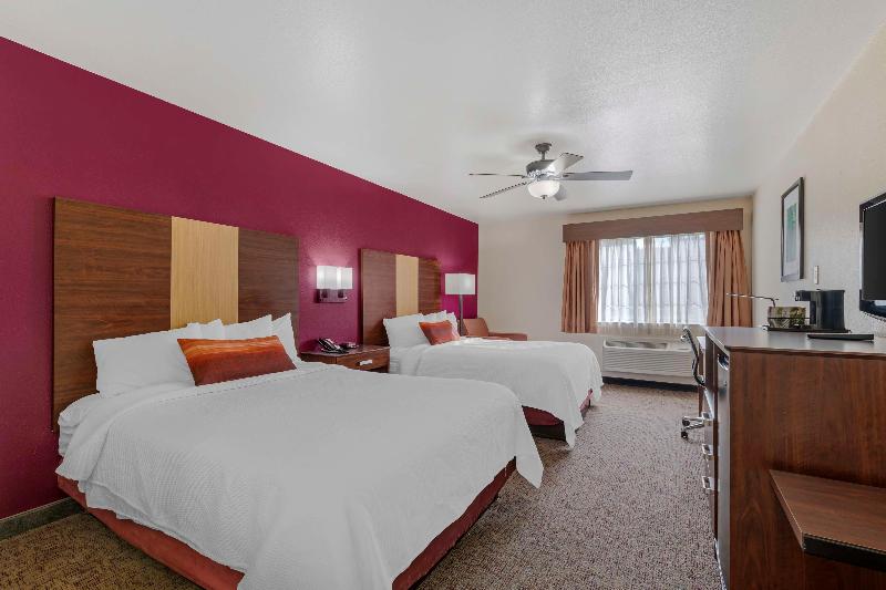 Best Western Pineywoods Inn image