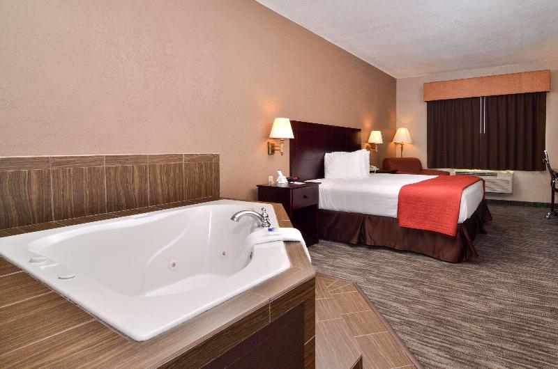 Best Western Dayton Inn & Suites image