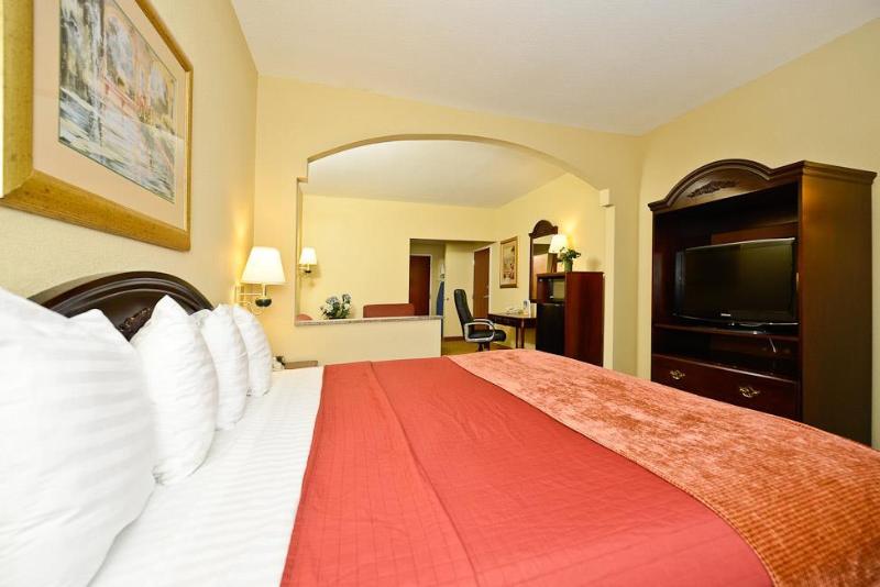 Best Western Dayton Inn & Suites image