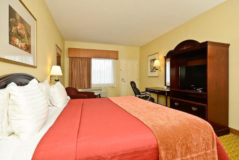 Best Western Dayton Inn & Suites image