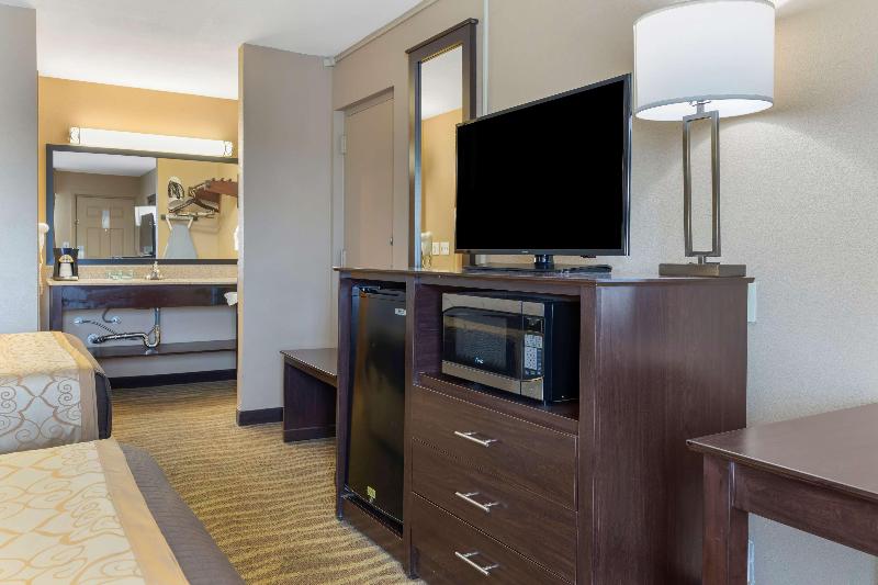 Best Western Taylor Inn image