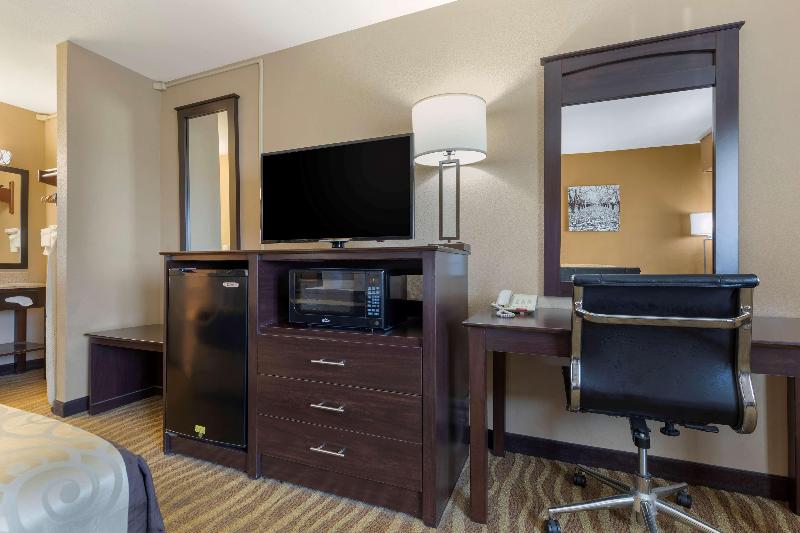 Best Western Taylor Inn image