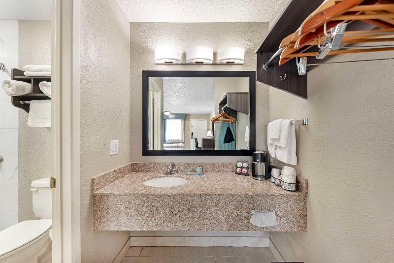 Best Western Post Oak Inn image