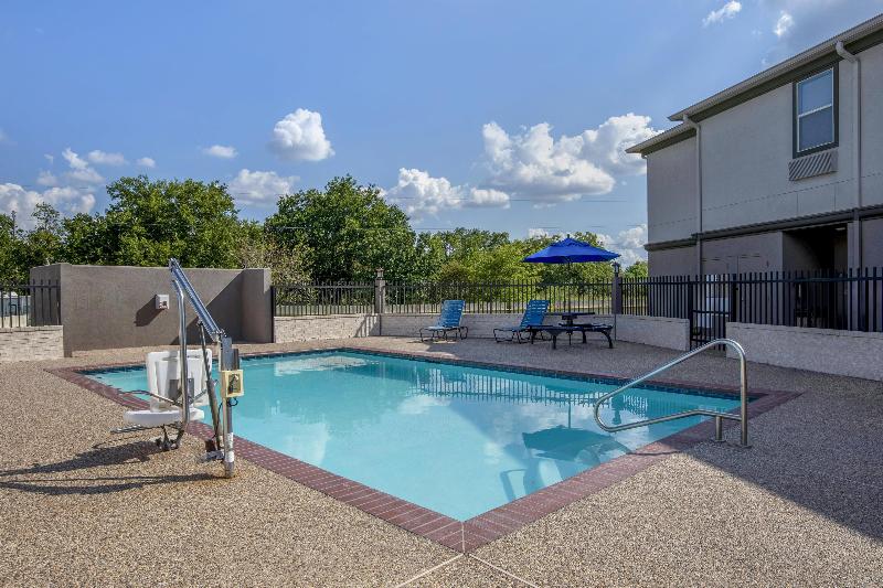 Best Western Limestone Inn & Suites image