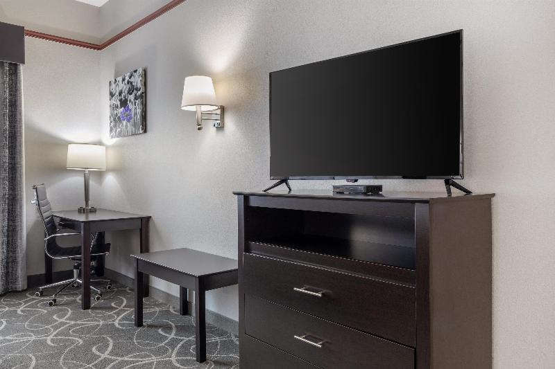 Best Western Limestone Inn & Suites image