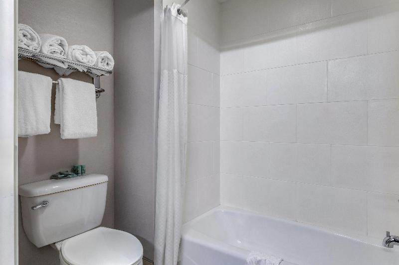 Best Western Limestone Inn & Suites image