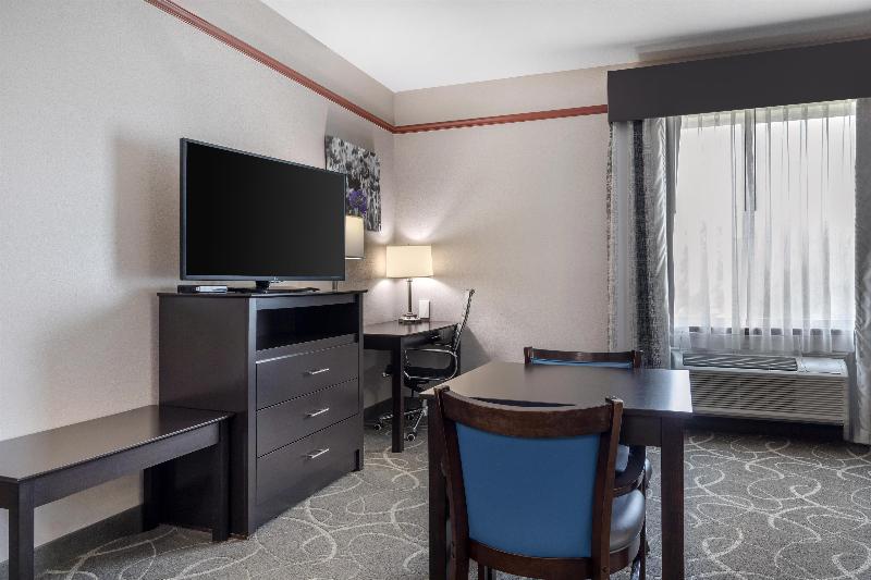 Best Western Limestone Inn & Suites image