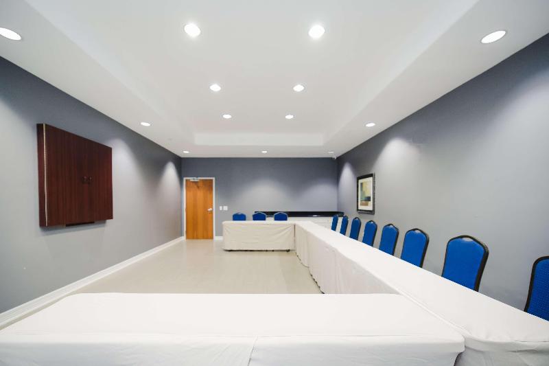 Best Western Sugarland Inn image