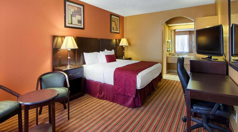 Surestay By Best Western Mt Pleasant image
