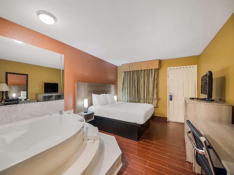 Surestay By Best Western Mt Pleasant image