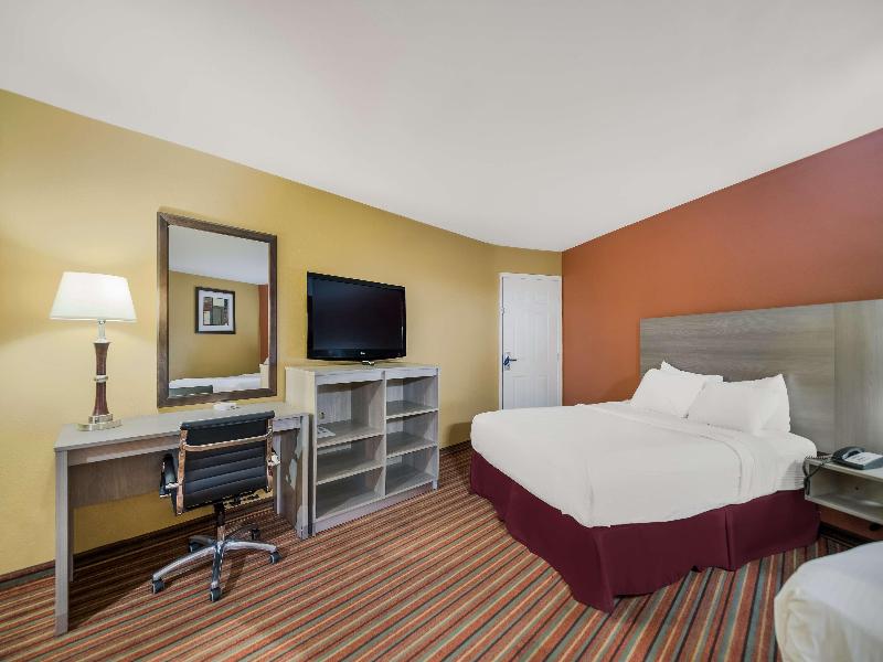 Surestay By Best Western Mt Pleasant image