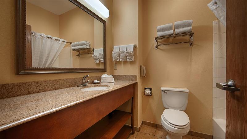Comfort Inn & Suites Schulenburg image