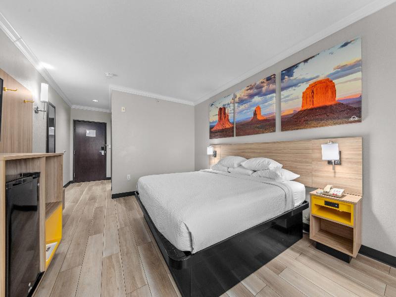 Days Inn by Wyndham Salado image