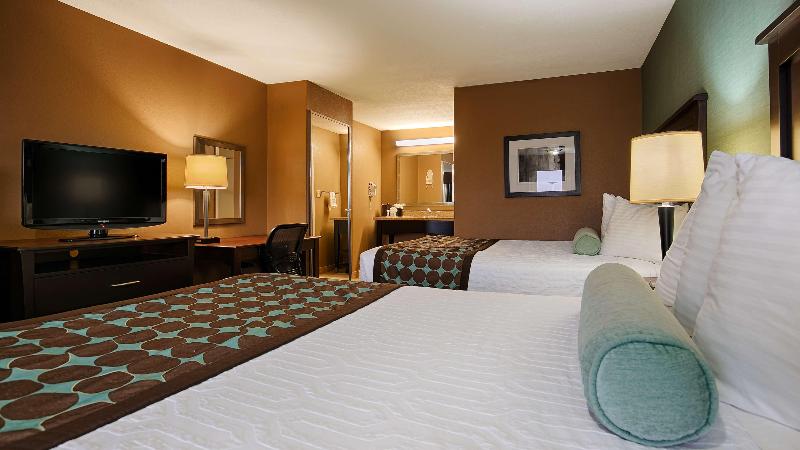 Huntsville Inn & Suites  image