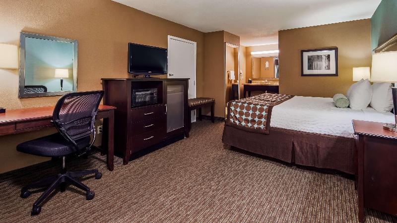 Huntsville Inn & Suites  image