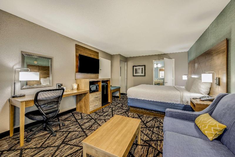 Huntsville Inn & Suites  image
