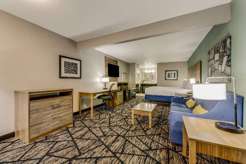 Huntsville Inn & Suites  image
