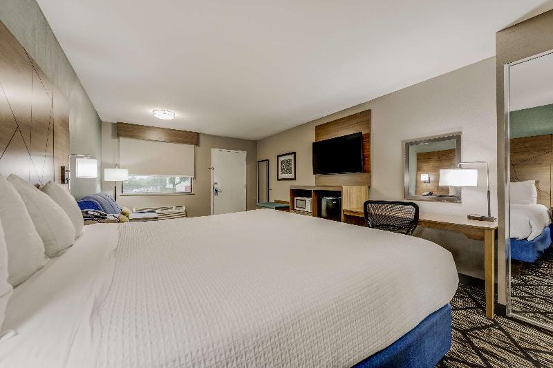 Huntsville Inn & Suites  image