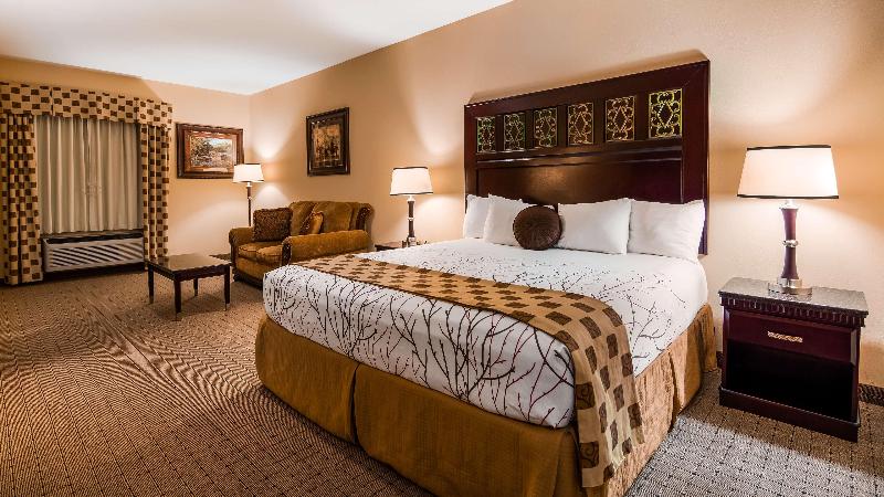 Blanco Luxury Inn & Suites image