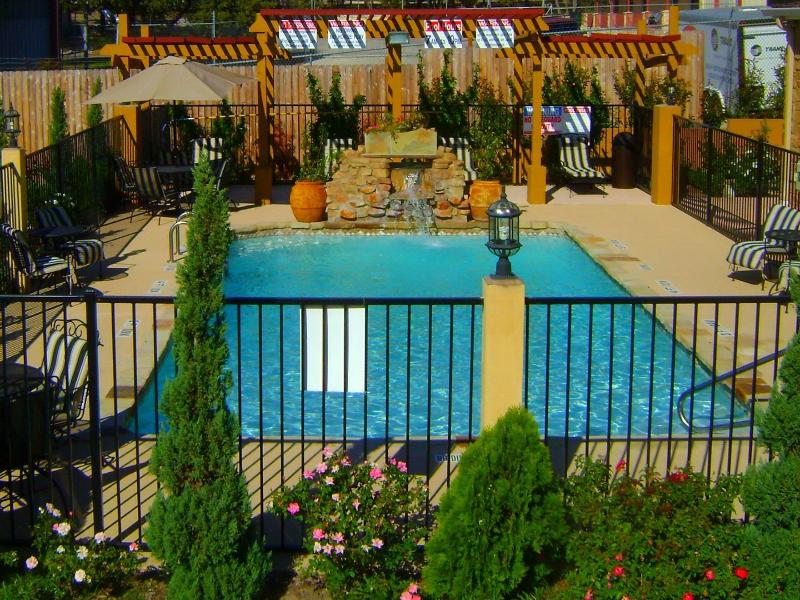 Blanco Luxury Inn & Suites image