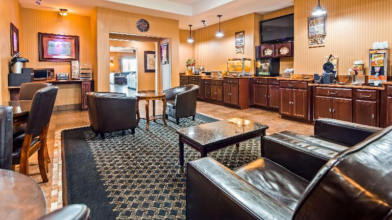 Blanco Luxury Inn & Suites image