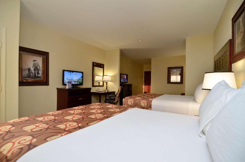 Blanco Luxury Inn & Suites image
