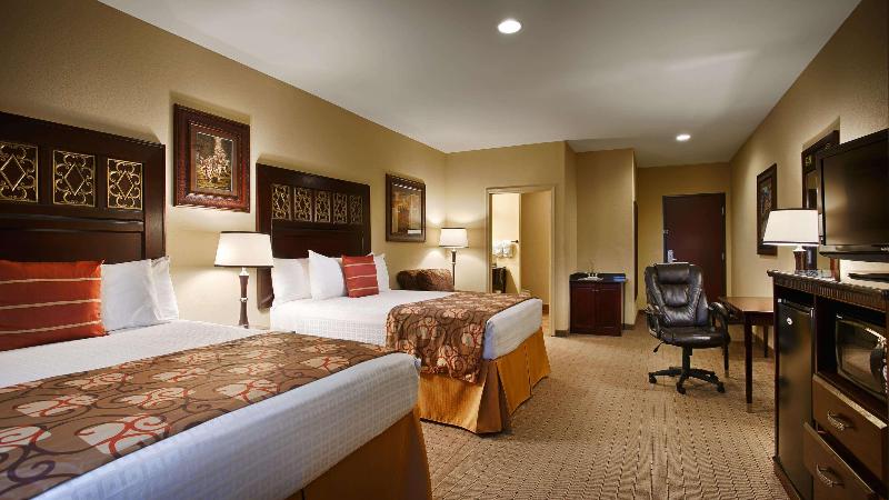 Blanco Luxury Inn & Suites image