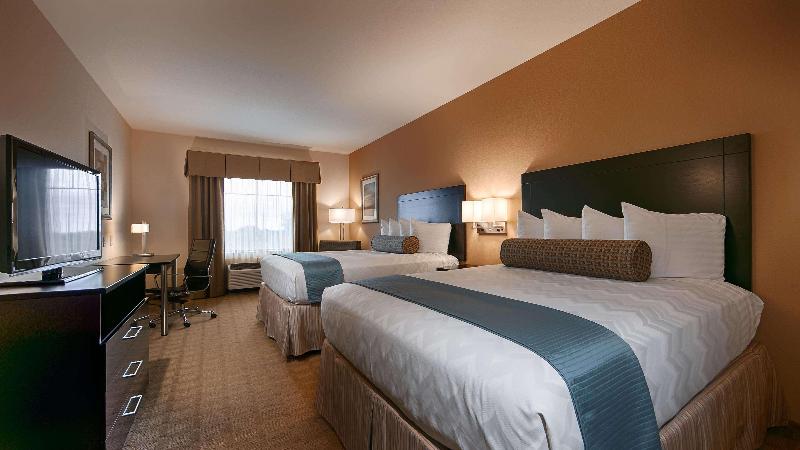 Best Western Plus Lytle Inn & Suites image
