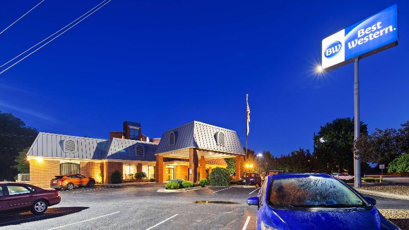 Best Western Staunton Inn image