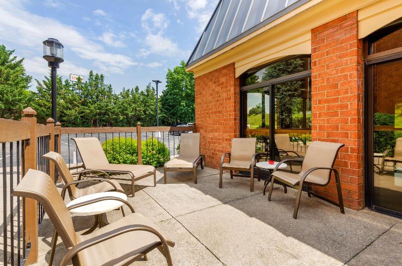 Best Western Staunton Inn image