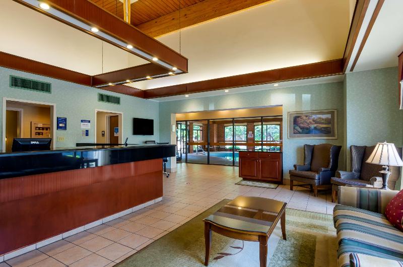 Best Western Staunton Inn image