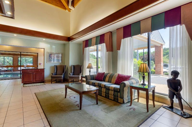 Best Western Staunton Inn image