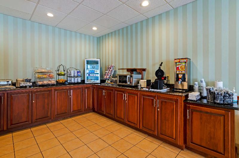 Best Western Staunton Inn image