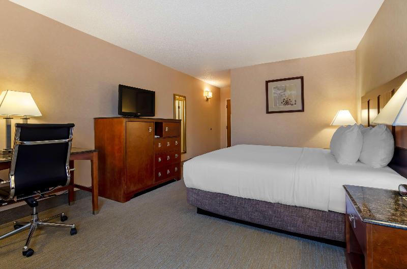 Best Western Staunton Inn image