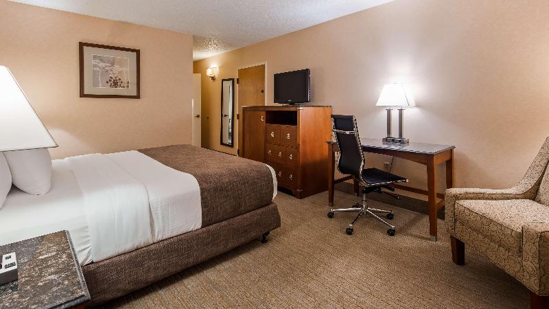 Best Western Staunton Inn image